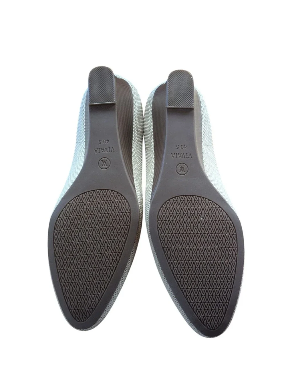 Vivaia Wedge Pro Pointed Toe Tan Size 40.5